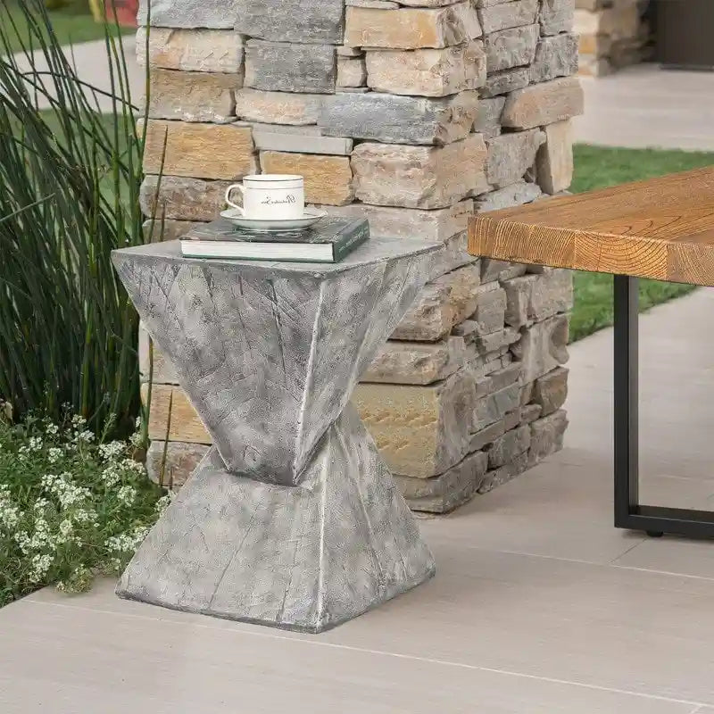 Table d'appoint sablier Concrete – Intérieur/extérieur, 32 cm L x 46 cm H