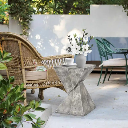 Table d'appoint sablier Concrete – Intérieur/extérieur, 32 cm L x 46 cm H