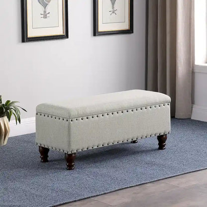 Banc de rangement capitonné avec clous décoratifs en bronze, couvercle à charnière et pieds en bois – Plusieurs coloris