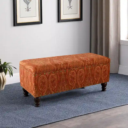 Banc de rangement capitonné avec clous décoratifs en bronze, couvercle à charnière et pieds en bois – Plusieurs coloris