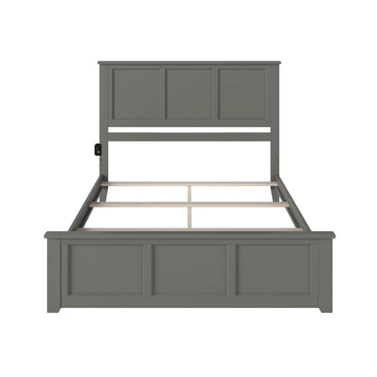 Lit plateforme en bois massif avec pied de lit, chargeur USB et lattes – 5 couleurs, 5 tailles