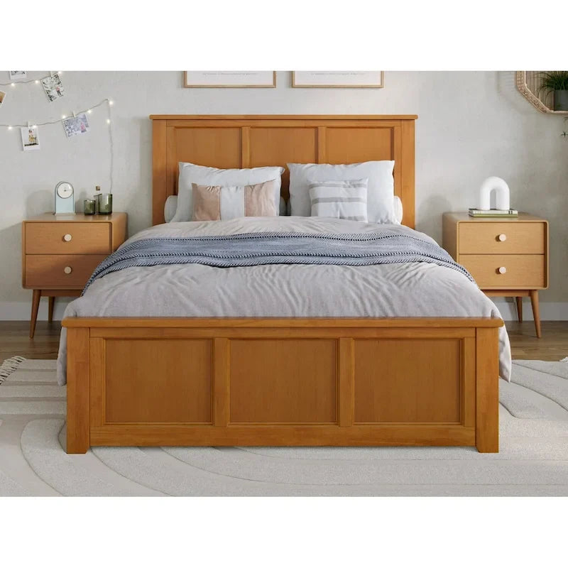 Lit plateforme en bois massif avec pied de lit, chargeur USB et lattes – 5 couleurs, 5 tailles