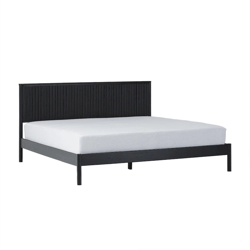 Lit plateforme King en pin massif de style transitoire avec tête de lit cannelée – Aucun sommier requis
